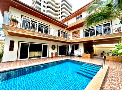 Houses for rent Bang Lamung Chonburi : Private Pool Villa for Rent | Rental 200,000 THB/month Location :  Jomtien, Pattaya