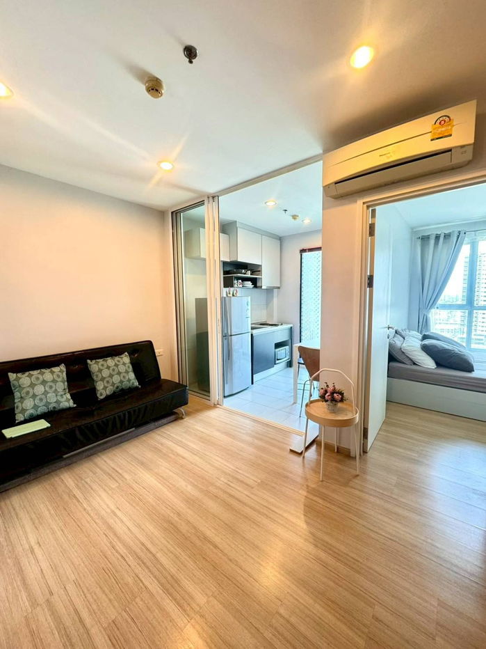picture Buy and sell condo The Base Chaengwattana, pool view, ready to move in, near Central, Lotus, Impact Muang Thong Thani. Interested? Line ID: @951qfbfi - 1/8
