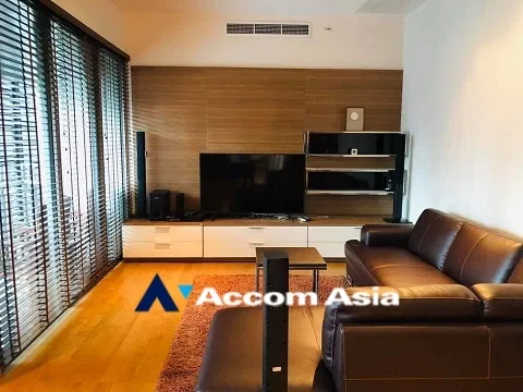 🔼🔽 AccomA 📩 The Madison
