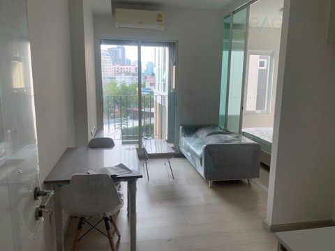 For Sell Condo CHAPTER ONE ECO RATCHADA - HUAI KHWANG Building B, Floor 3,1 bed room, Room size 30.00 sqm