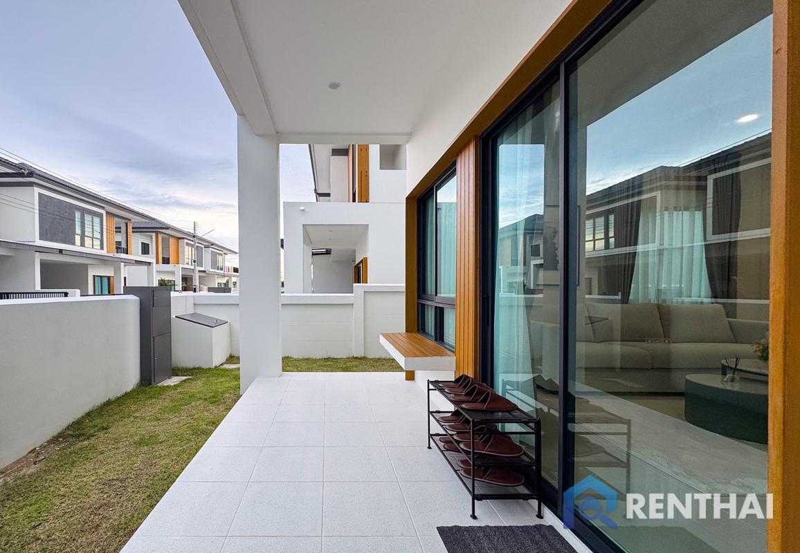 picture Twin house, 2-storey, Modern Tropical style with a bright and airy design, fully furnished. - 2/25