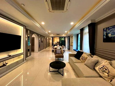 Houses for rent : For rent✨ Nantawan New Krungthep Kreetha 🔥 Line ID : @034etfin 📲 5 bedrooms 7 bathrooms ✨