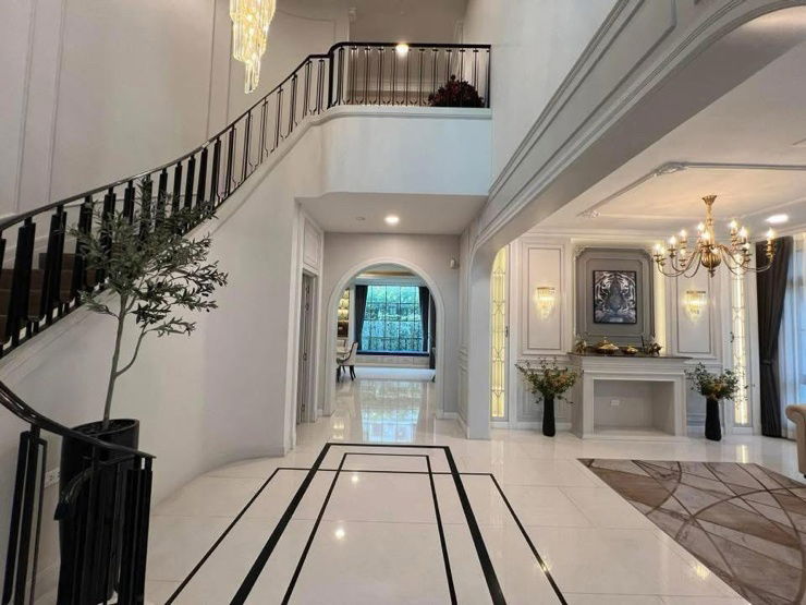 picture For rent✨ Nantawan New Krungthep Kreetha 🔥 Line ID : @034etfin 📲 5 bedrooms 7 bathrooms ✨ - 6/23