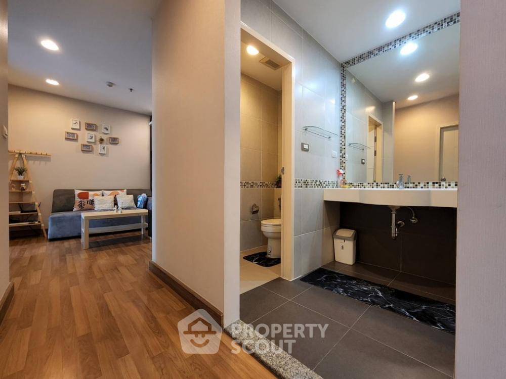 picture 2-BR Condo at Centric Ratchada-Suthisan near MRT Sutthisan (ID 1328991) - 12/19