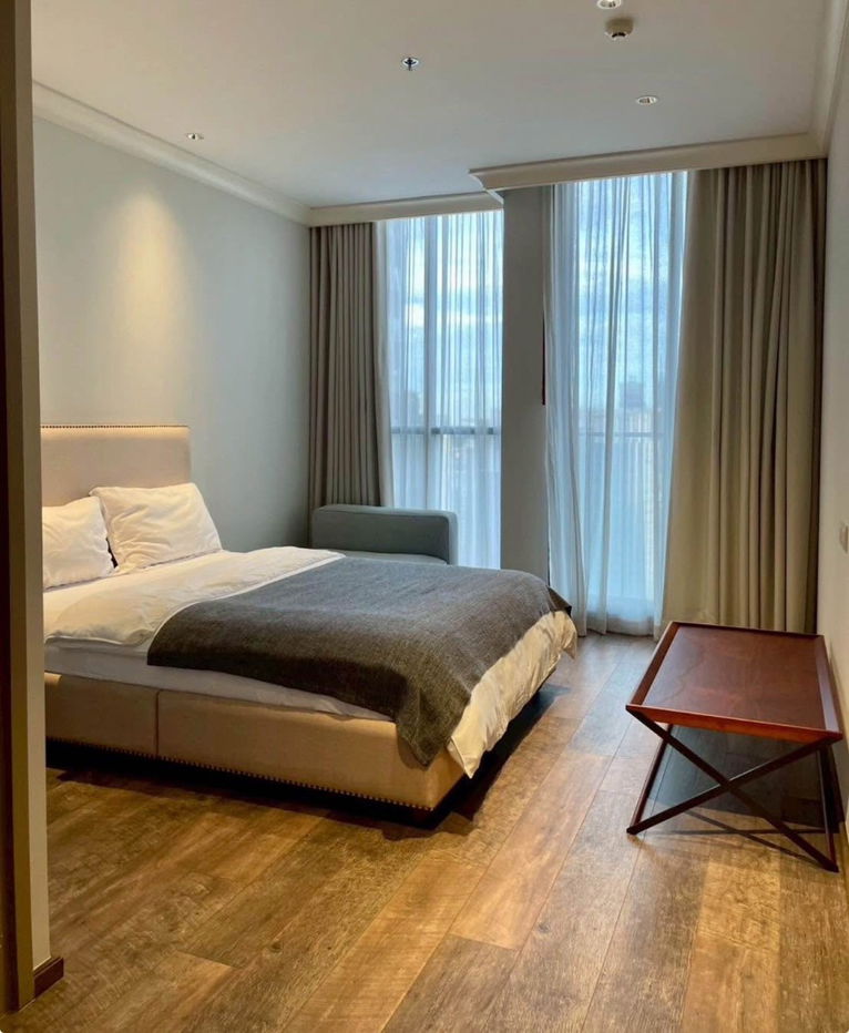 picture Noble                     Ploenchit  - 14/18