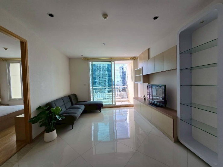 รูป The Empire Place | ให้เช่า 1 ห้องนอน ไซต์ใหญ่มาก กว้างชั้นสูง วิวสวย ตกแต่งเรียบร้อย อยู่ใกล้ตึกออฟฟิศต่างๆของสาทร - รูปที่ 1/8
