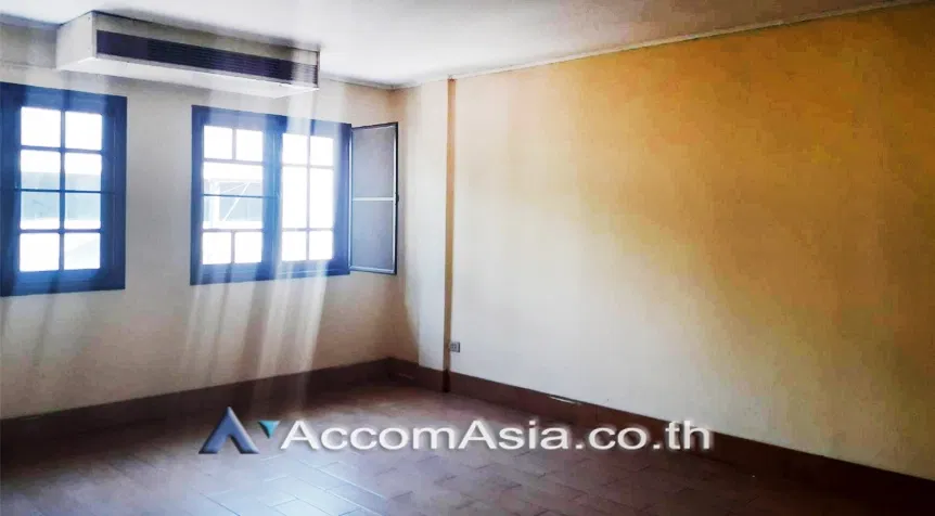 รูป 🔼🔽 AccomA 📩  4 BR Townhouse in Khlong Ton Nuea (AA26996) - รูปที่ 8/11