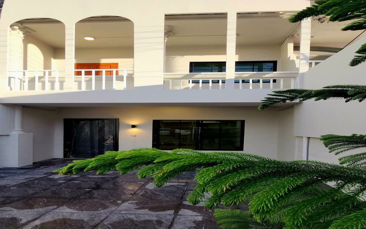 picture Townhouse for sale, newly renovated, Porromyen Village, LamlukKa - Khukhot - 9/13