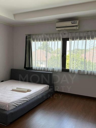 ขายบ้านเดี่ยว 3 ห้องนอน 150 ตร.ว. เดอะ แลนด์มาร์ค เอกมัย รามอินทรา