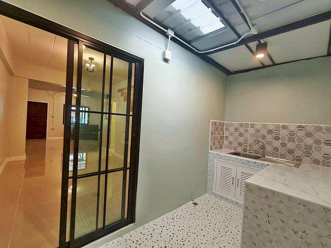 รูป บ้านสวย  ติดถนนกาญจนาภิเษก  มีระเบียงหน้าบ้าน  #หมู่บ้าน ป.ฝาสุข นิเวศน์  บางบัวทอง  รีโนเวทใหม่  ใกล้เซ็นทรัล เวสเกต - รูปที่ 11/20