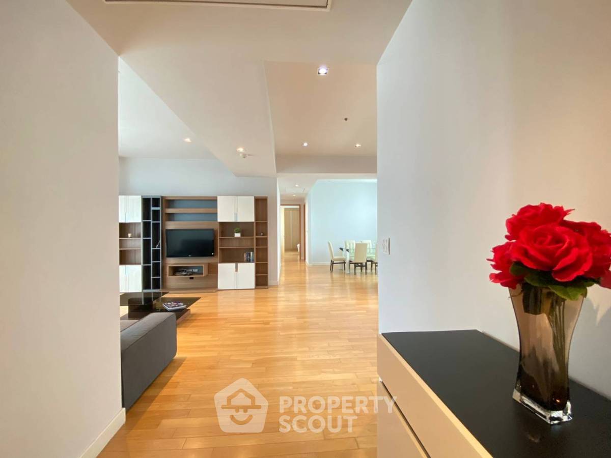 picture 2-BR Condo at Millennium Residence @ Sukhumvit Condominium near BTS Phrom Phong (ID 2298608) - 9/15