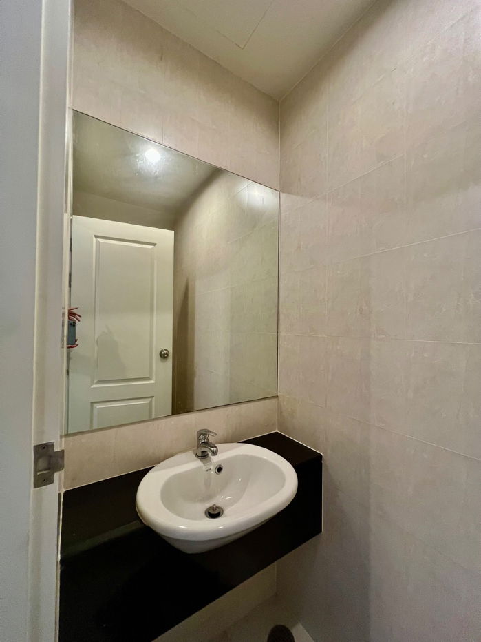picture For Sale: 3-Story Townhome, Prime Location on Main Road – Noble Cube Pattanakarn - 8/26