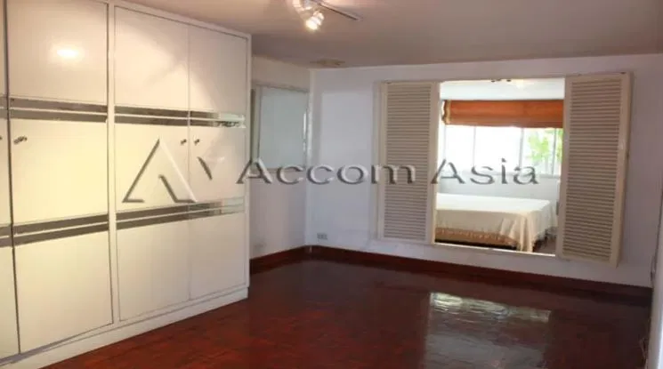 picture 🔼🔽 AccomA 📩 Home Office 2 BR Townhouse in Khlong Toei (11004001) - 8/9