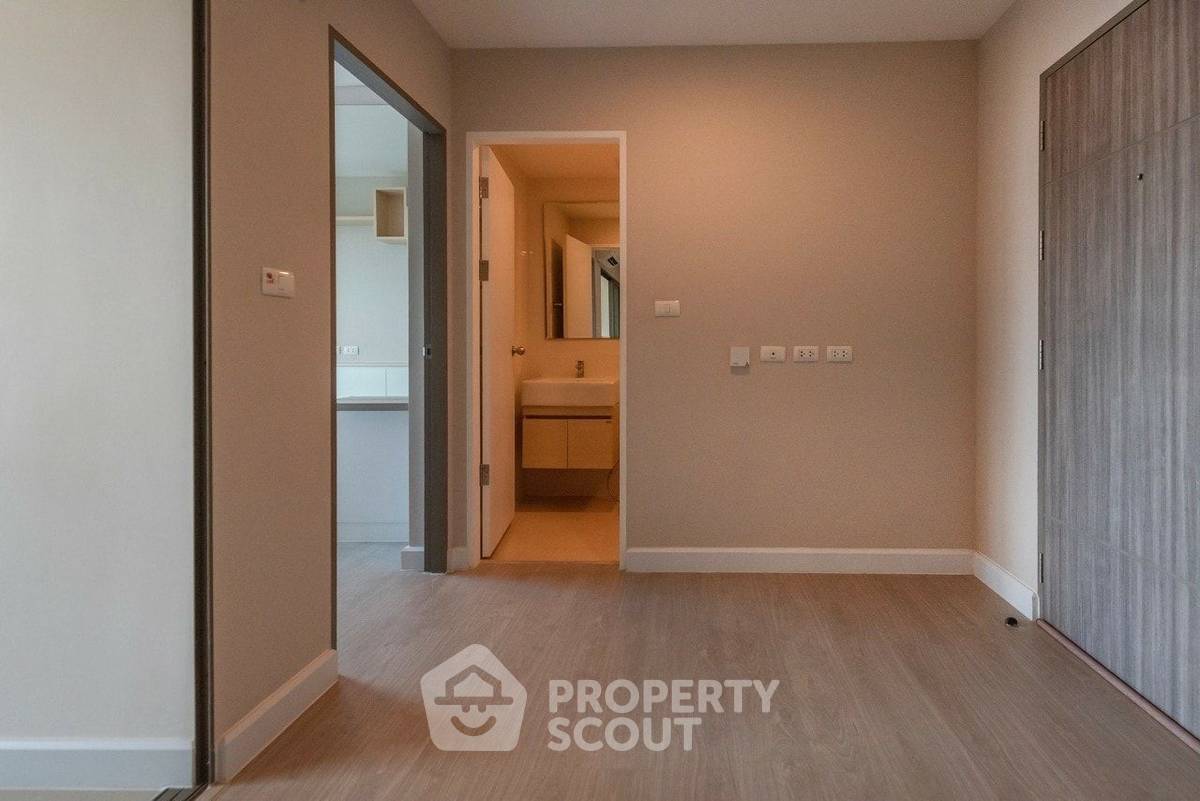picture 1-BR Condo at Metro Luxe Ratchada near MRT Huai Khwang (ID 2297060) - 4/20