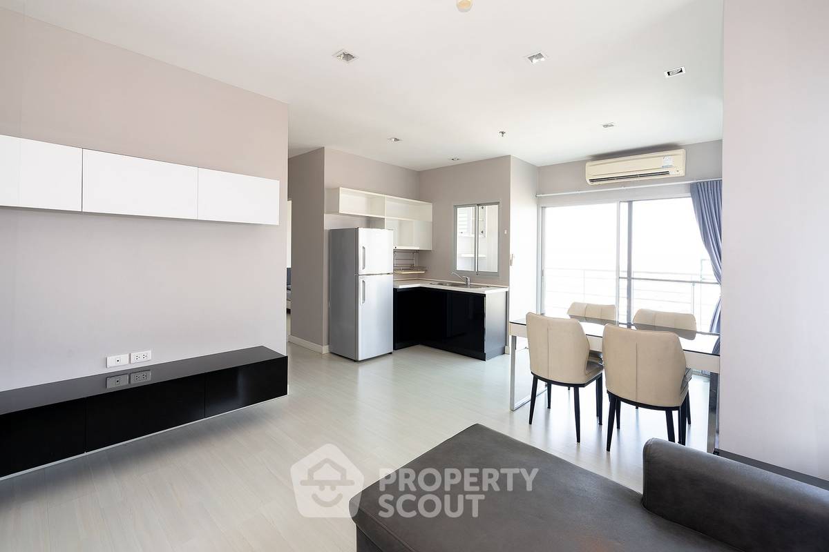 picture 2-BR Condo at The Room Ratchada-Ladprao near MRT Ratchadaphisek (ID 1534277) - 6/16