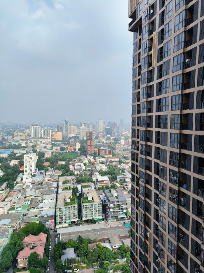 picture 🌿 For Rent! Oka Haus Sukhumvit 36 – Luxury Resort-Style Condo  Fully furnished, ready to move in – Stunning river & city views! - 3/8