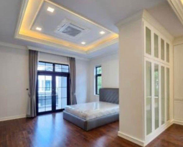 picture ⭐#MT2305_277⭐ 𝗙𝗼𝗿 𝗥𝗲𝗻𝘁 3️⃣️⃣0️⃣k.🔥🔥 #Ready to move in‼️ 💒Luxury single house 𝐓𝐡𝐞 𝐏𝐚𝐥𝐚𝐳𝐳𝐨 Srinakarin💒 - 2/7