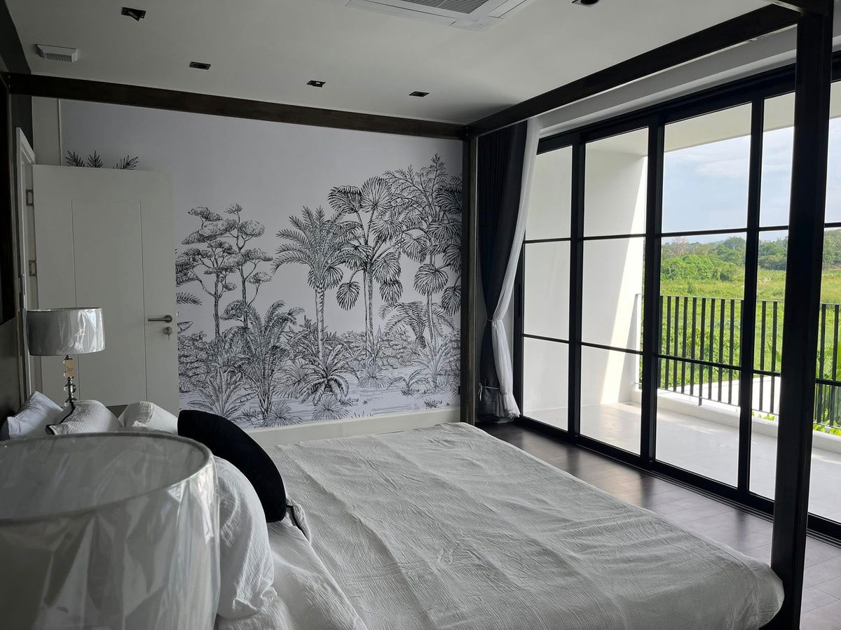 รูป บ้านหรู British Executive – มาบประชัน ค่าเช่า: 180,000 บาท/เดือน 5(+1) ห้องนอน | 7 ห้องน้ำ - รูปที่ 3/8