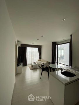 1-BR Condo at Rhythm Sukhumvit 42 near BTS Ekkamai (ID 2256095)