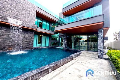 Houses for sale Bang Lamung Chonburi : Experience elegance, comfort, and ultimate privacy in a luxury villa in  Pattaya