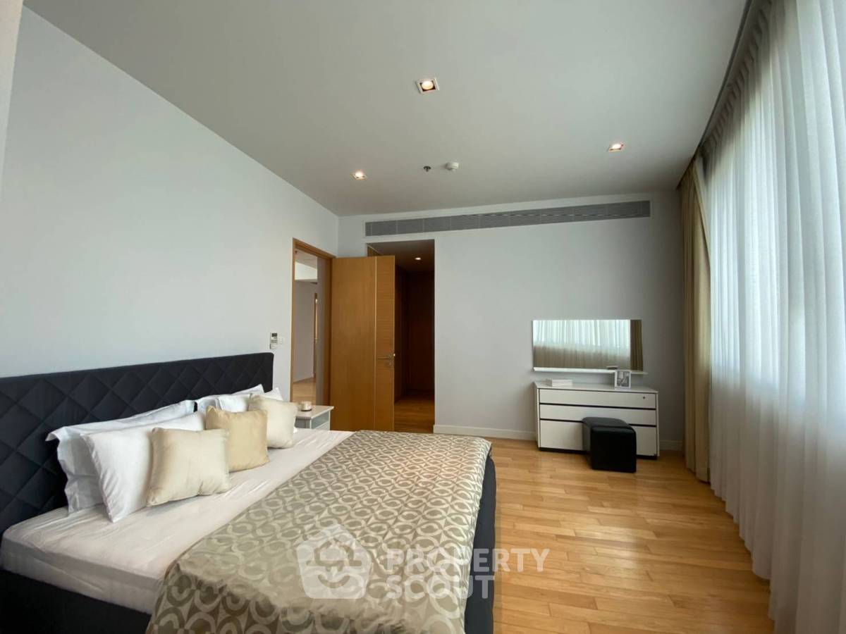 picture 2-BR Condo at Millennium Residence @ Sukhumvit Condominium near BTS Phrom Phong (ID 2298608) - 10/15
