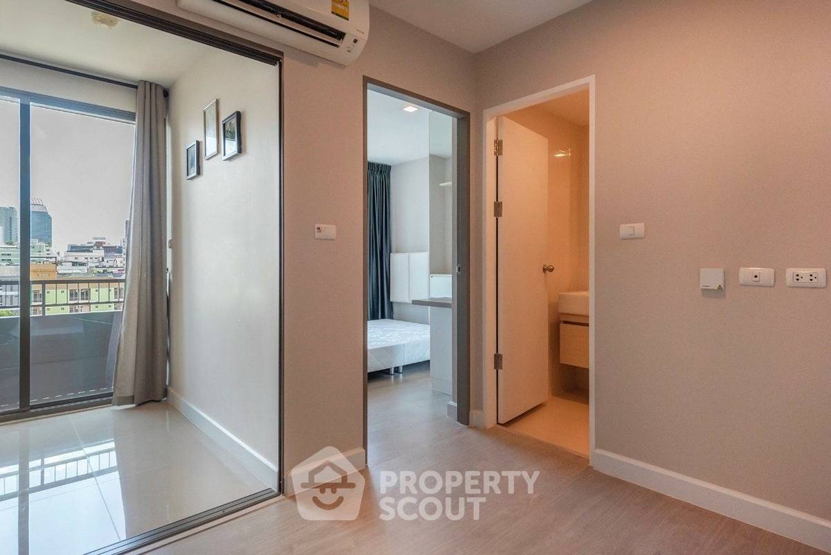 picture 1-BR Condo at Metro Luxe Ratchada near MRT Huai Khwang (ID 2297060) - 1/20