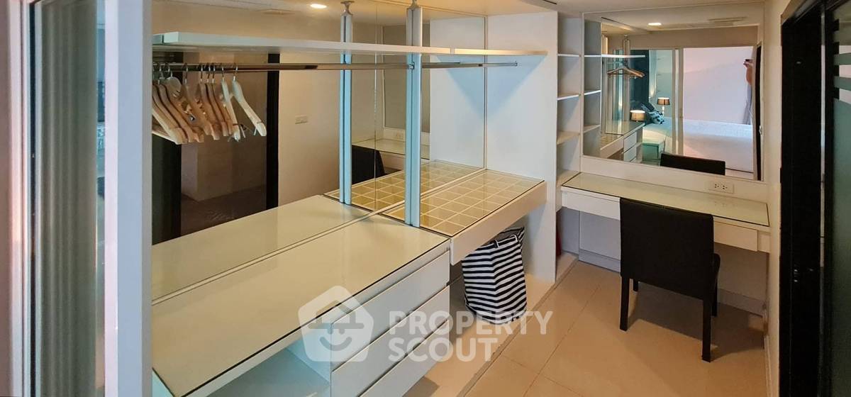 picture 1-BR Condo at 66 Condominium close to Pattaya South (ID 2298515) - 8/18