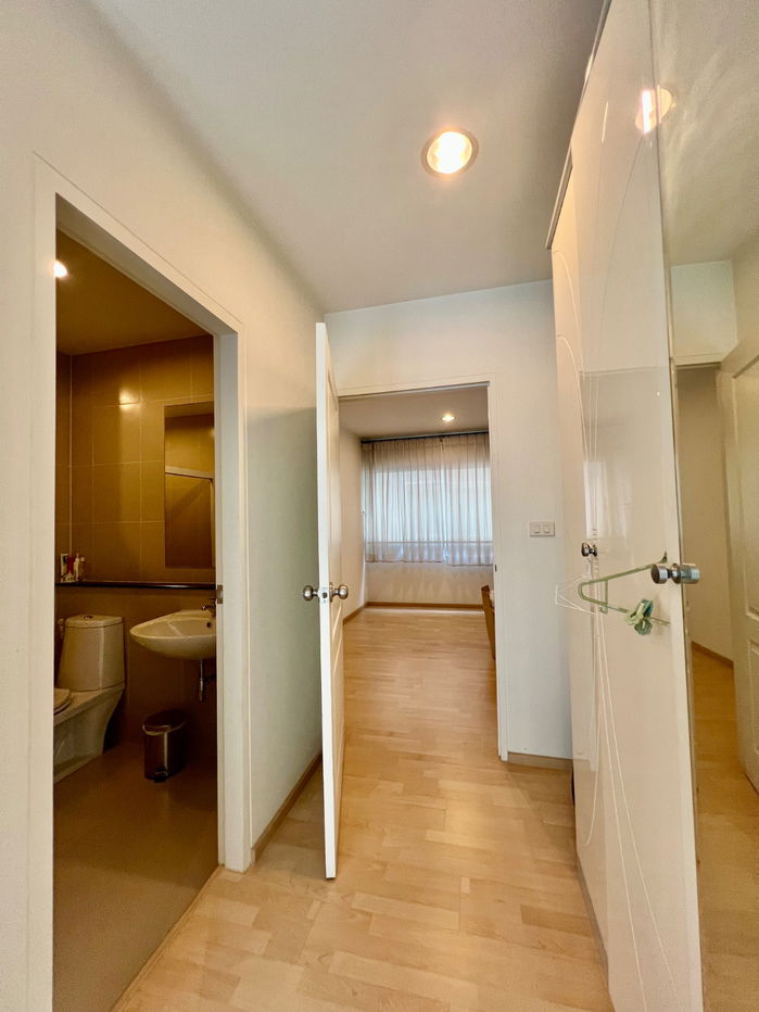 picture For Sale: 3-Story Townhome, Prime Location on Main Road – Noble Cube Pattanakarn - 16/26