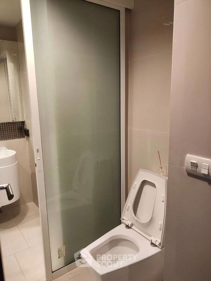 picture 1-BR Condo at Rhythm Sathorn near BTS Saphan Taksin (ID 327931) - 2/13