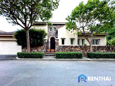 บ้านเดี่ยวให้เช่า : สำหรับ เช่า บ้าน 3 ห้องนอน ที่ Silk Road Place