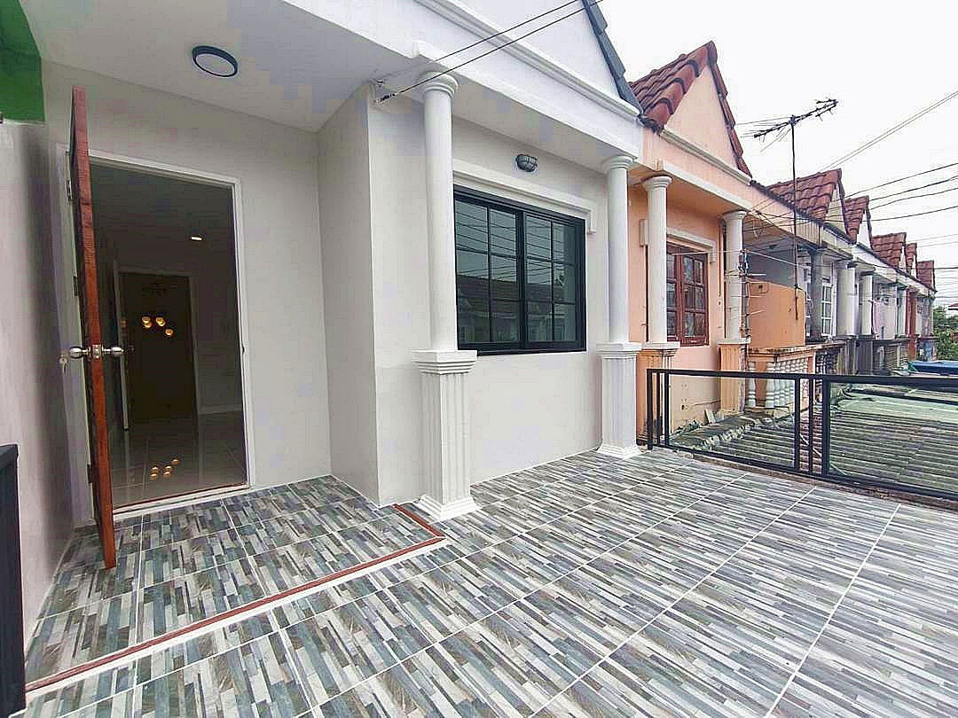 รูป บ้านสวย  ติดถนนกาญจนาภิเษก  มีระเบียงหน้าบ้าน  #หมู่บ้าน ป.ฝาสุข นิเวศน์  บางบัวทอง  รีโนเวทใหม่  ใกล้เซ็นทรัล เวสเกต - รูปที่ 18/20