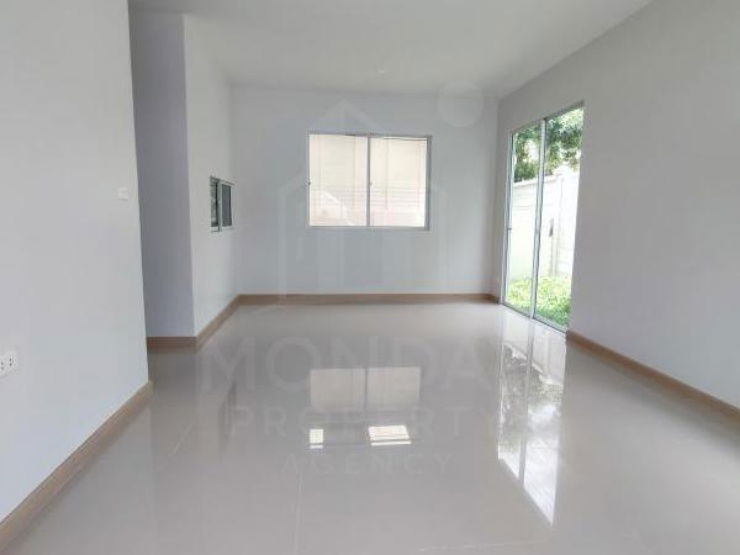 picture House for Sale ​🔥🔥 Special Price at J Villa Sukhumvit-Praksa MD-58728 - 2/17
