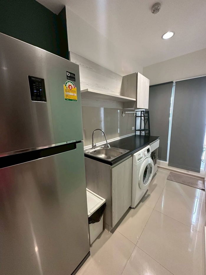 picture For Rent Aspire Erawan Unit 62/829  (Pool view) - 9/12