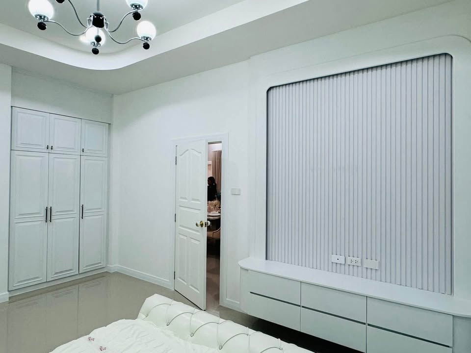 picture Private Pool Villa – Soi Noen Plub Wan  Usable Area: 103 sq. wah Rental Price: 60,000 THB / month - 9/15