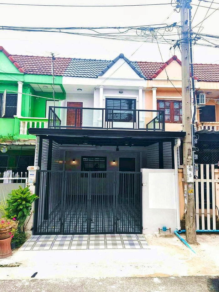 รูป บ้านสวย  ติดถนนกาญจนาภิเษก  มีระเบียงหน้าบ้าน  #หมู่บ้าน ป.ฝาสุข นิเวศน์  บางบัวทอง  รีโนเวทใหม่  ใกล้เซ็นทรัล เวสเกต - รูปที่ 1/20