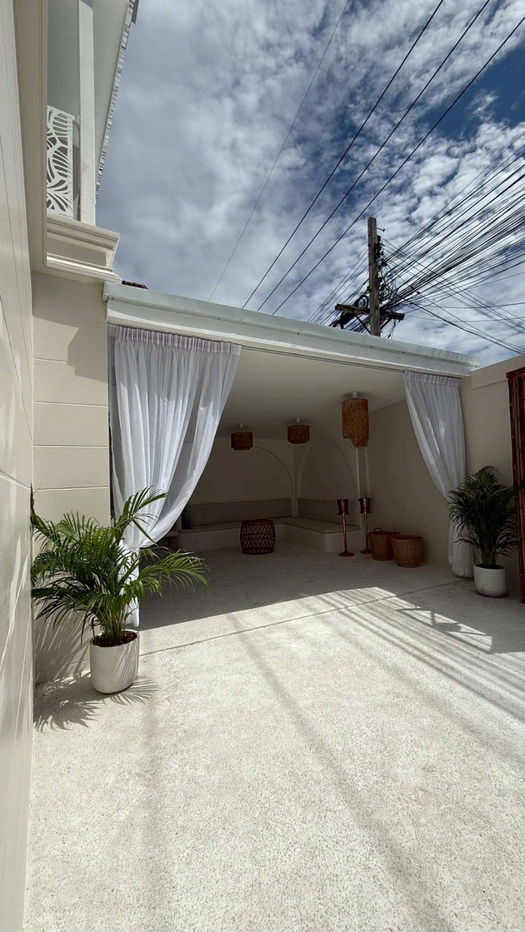 รูป ให้เช่าบ้านพัทยา คันทรีคลับวิลจ์ | ราคาเช่า: 85,000 บาท/เดือน 5 ห้องนอน 4 ห้องน้ำ - รูปที่ 2/15