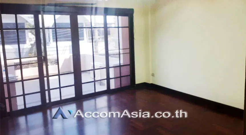 รูป 🔼🔽 AccomA 📩  4 BR Townhouse in Khlong Ton Nuea (AA26996) - รูปที่ 6/11