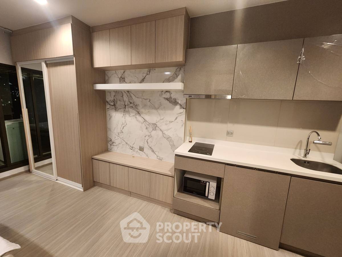picture 1-BR Condo at Life Asoke - Rama 9 near MRT Phra Ram 9 (ID 2298206) - 3/6