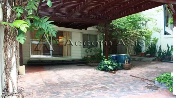 picture 🔼🔽 AccomA 📩 Home Office 2 BR Townhouse in Khlong Toei (11004001) - 2/9