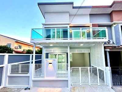 ทาวน์โฮม รพ.กรุงไทย เวสเทิร์น : บ้านหลังริม  4 ห้องนอน  มีระเบียงชั้น 2  #หมู่บ้านบัวทอง ธานี  บางบัวทอง  ตรงข้ามสมบัติบุรี  บ้านรีโนเวทใหม่  ใกล้แม็คโคร บางบัวทอง