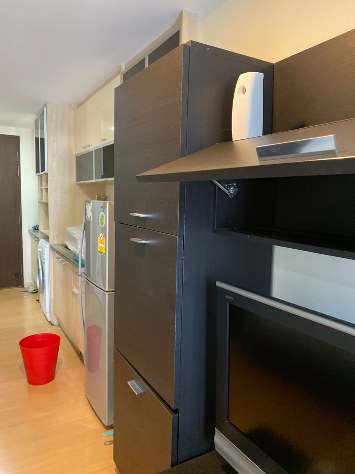 picture Studio Condo The Trendy Condominium, Soi Sukhumvit 13, 36 square meters, 8th floor Pool view, BTS Nana - 6/28