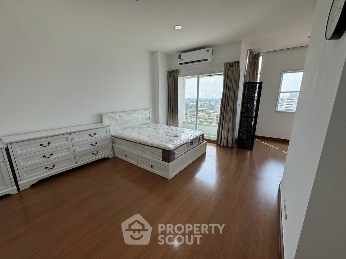 รูป คอนโด 3-ห้องนอน ที่ โฟร์ วิงส์ เรสสิเด้นส์ ใน หัวหมาก (ID 2299413) - รูปที่ 2/10