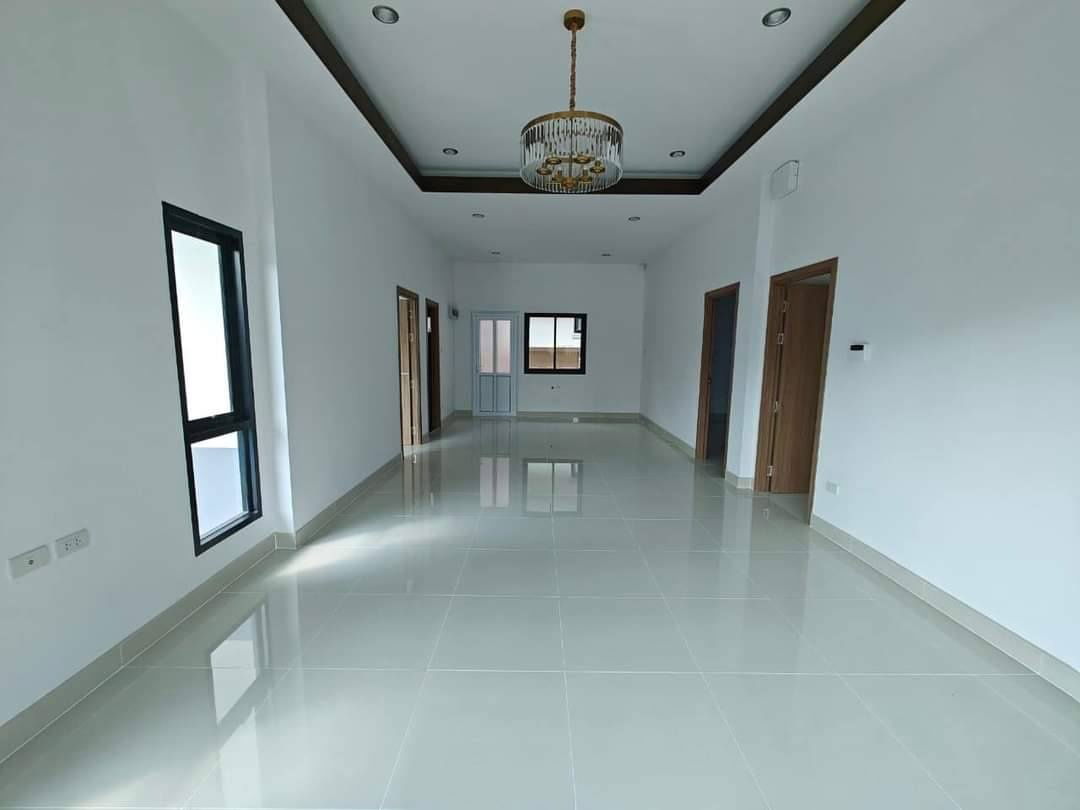 รูป ขายบ้าน Pool Villa สวยในโครงการบ้านดุสิตวิว พัทยา บ้านใหม่ พื้นที่ใช้สอยรวม 138 ตารางเมตร3 ห้องนอน 3 ห้องน้ำ - รูปที่ 11/12