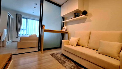 Condos for rent : Life                               Asoke