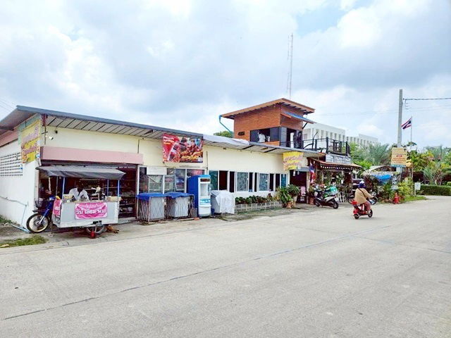 รูป สิบล้อเข้า-ออก โรบินสัน ราชพฤกษ์ 900 ม. ให้เช่าโกดัง 188ตร.ม.ไทวัสดุ ชัยพฤกษ์ ติดถนนใหญ่ ถ.ชัยพฤกษ์. 1-2นอน ที่จอดรถกว้าง - รูปที่ 5/8