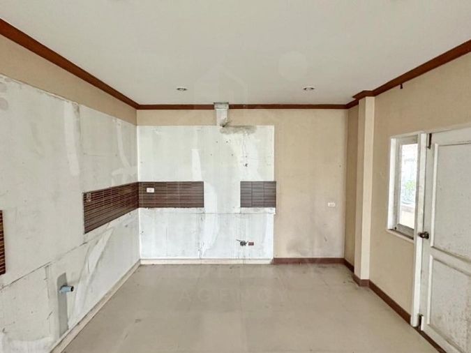 4-bed house for sale, 350 sqm, Baan Thana Thong Eligan Home