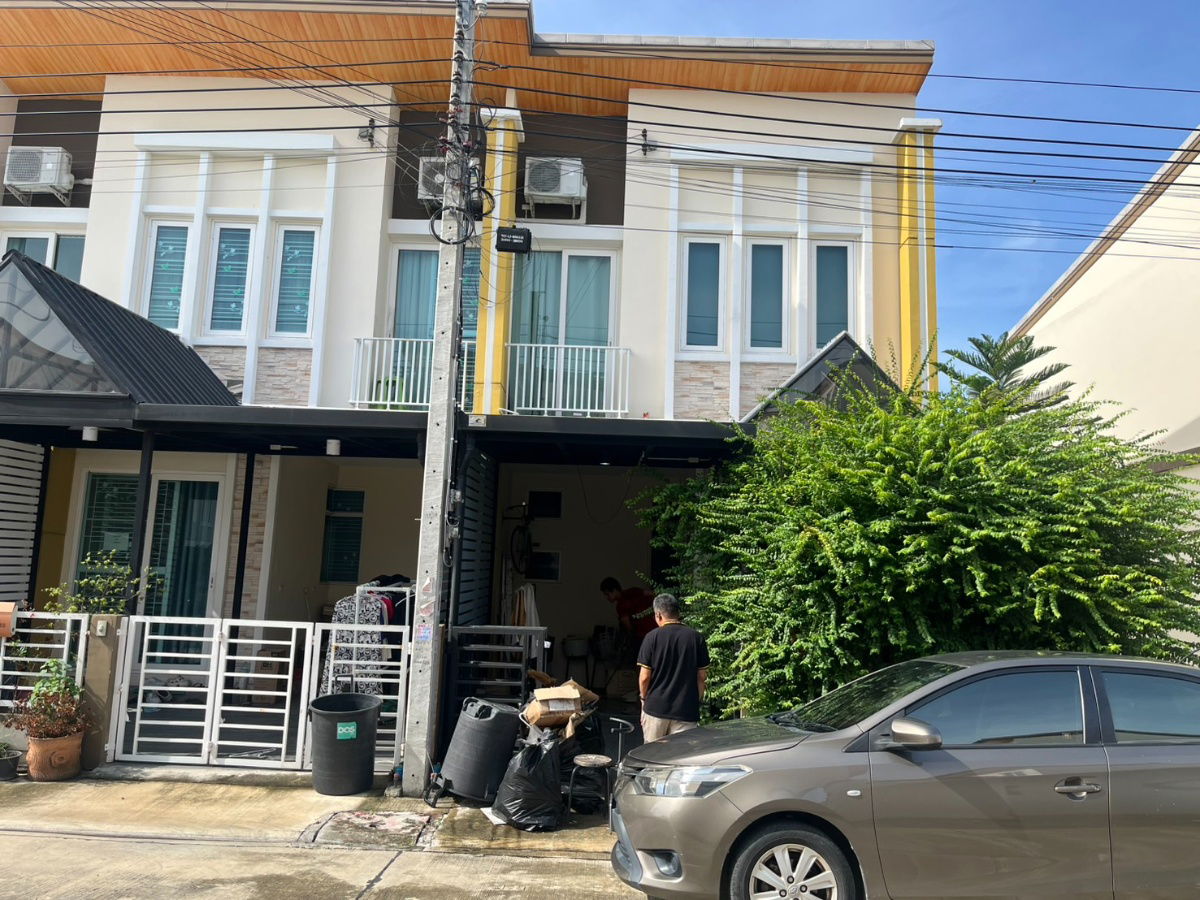 picture Golden Town Chalermprakiat - Suan Luang - 2/8