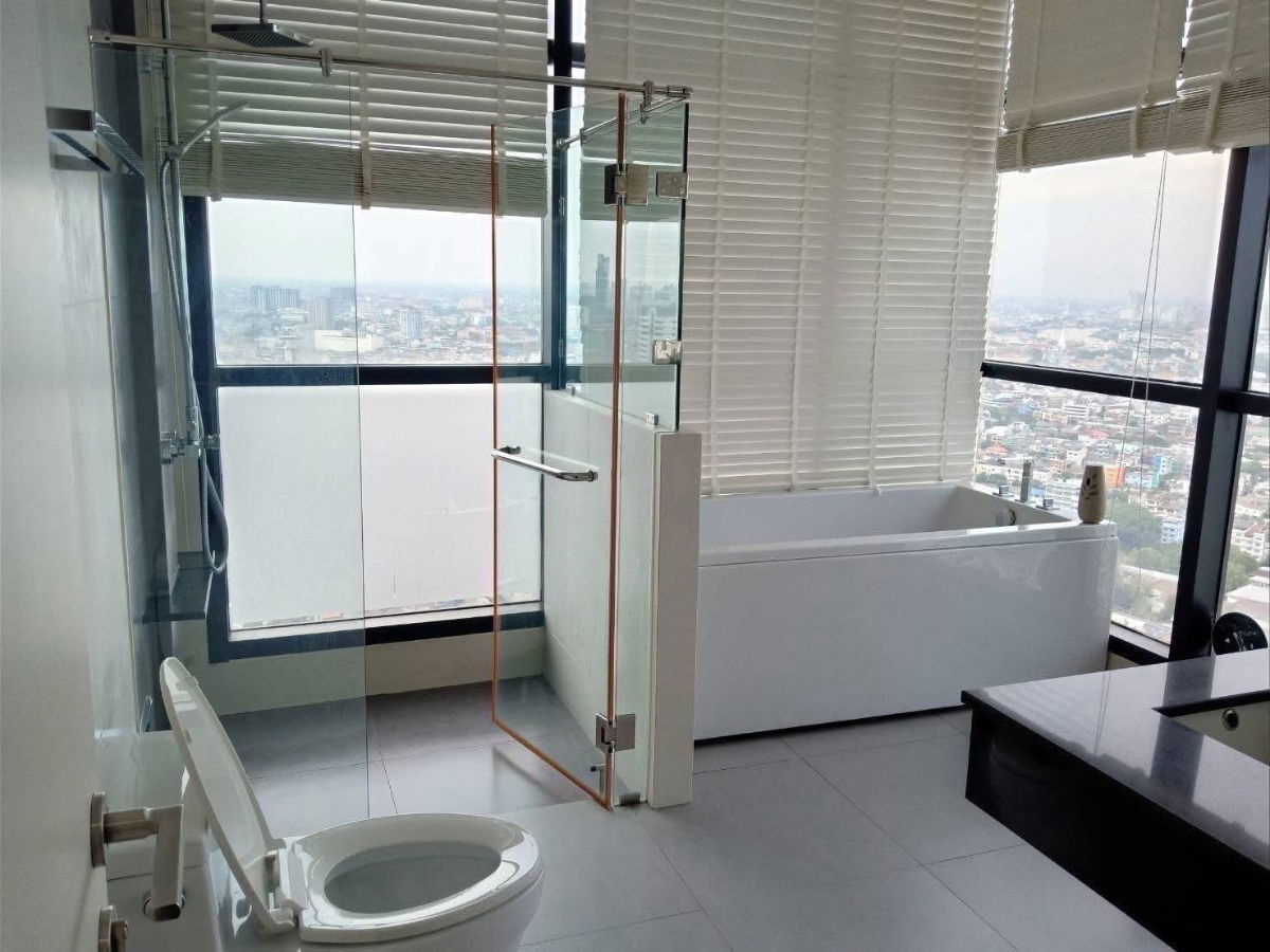 รูป ❗️Urbano Absolute Sathorn-Taksin  - Duplex Penthouse 3 bed 4 bath fully furnished with great river view at every room. ❗️ - รูปที่ 9/12