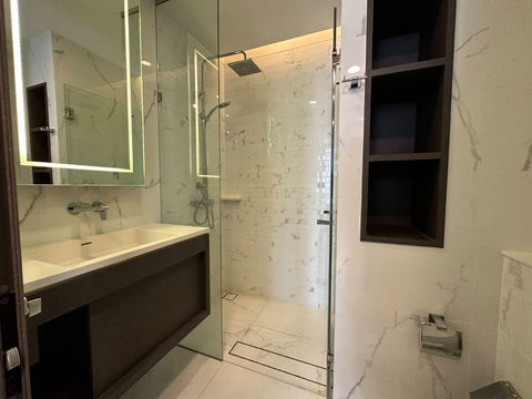 Condo For Rent!!Siamese Exclusive Queens