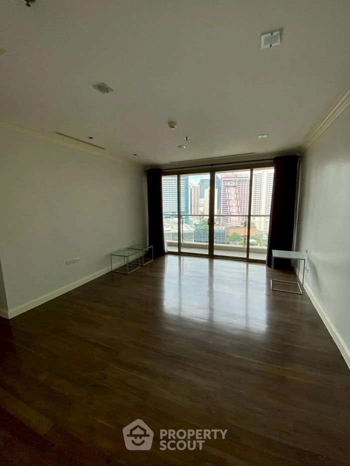 picture 2-BR Condo at Lake Avenue Sukhumvit 16 near BTS Asok (ID 2296408) - 3/7